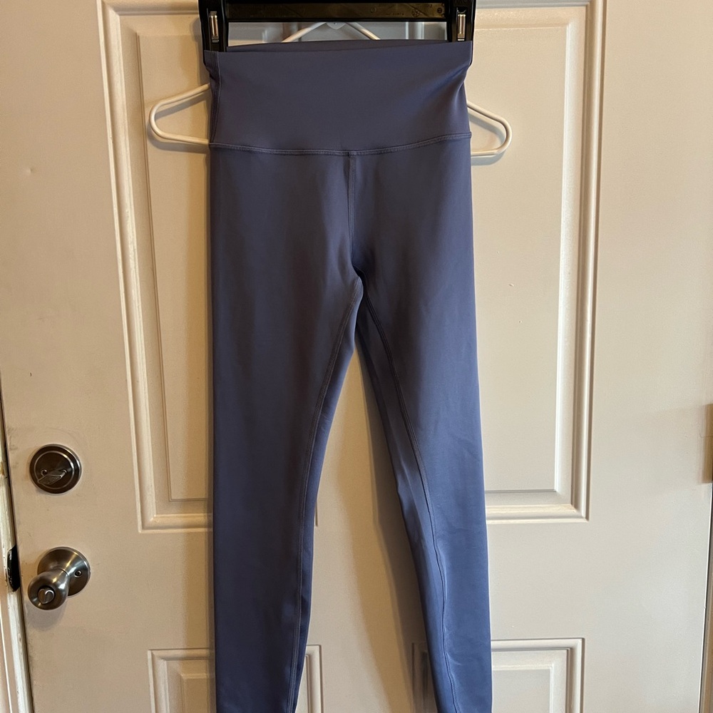 ALO Yoga Women's High-Waisted Athletic Shorts - Blue